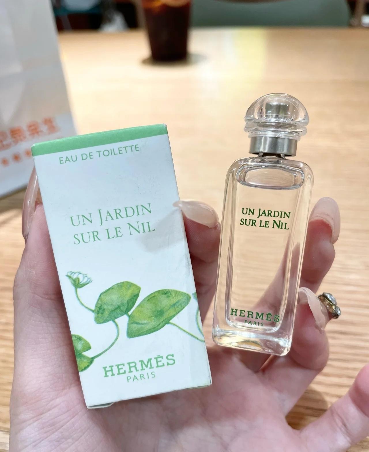 Hermes UN jardin Sur Le Nil edt 7.5ml (Unisex)