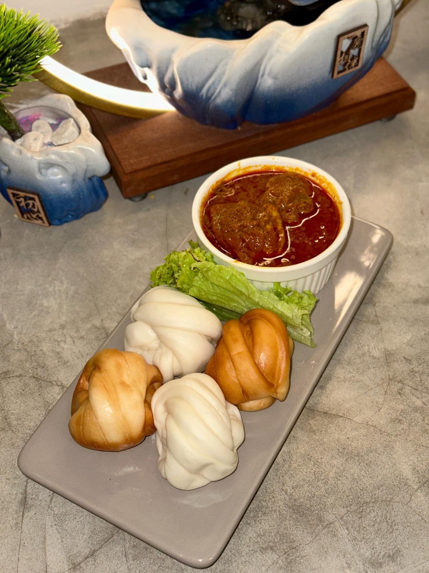 BF4 馒头咖喱鸡 Mantou with Curry Chicken
