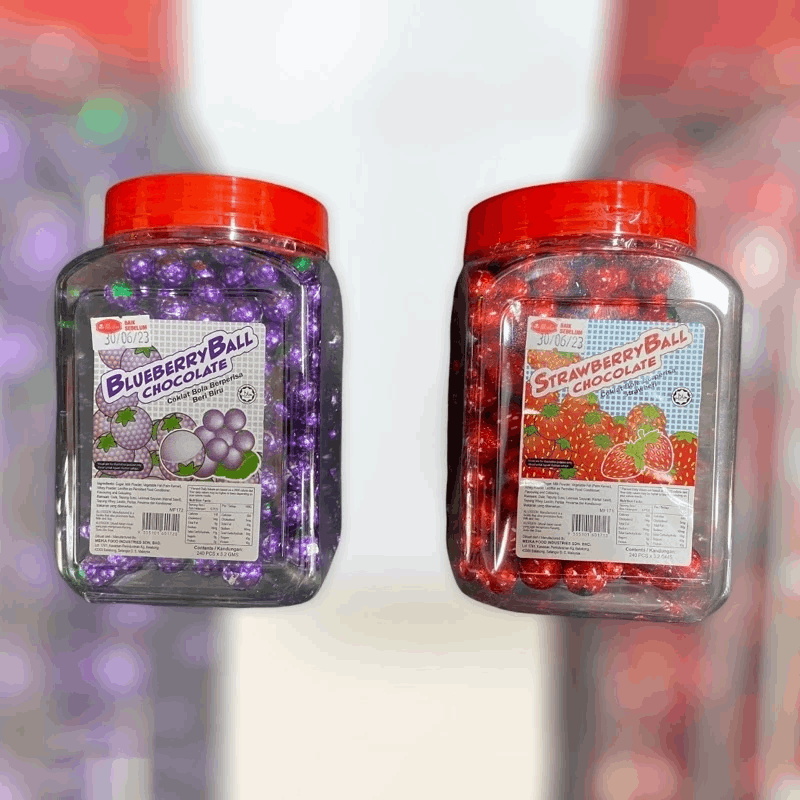 Meika Blueberry / Strawberry Chocolate Ball 240’s