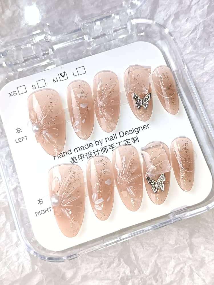 冰晶蝴蝶结