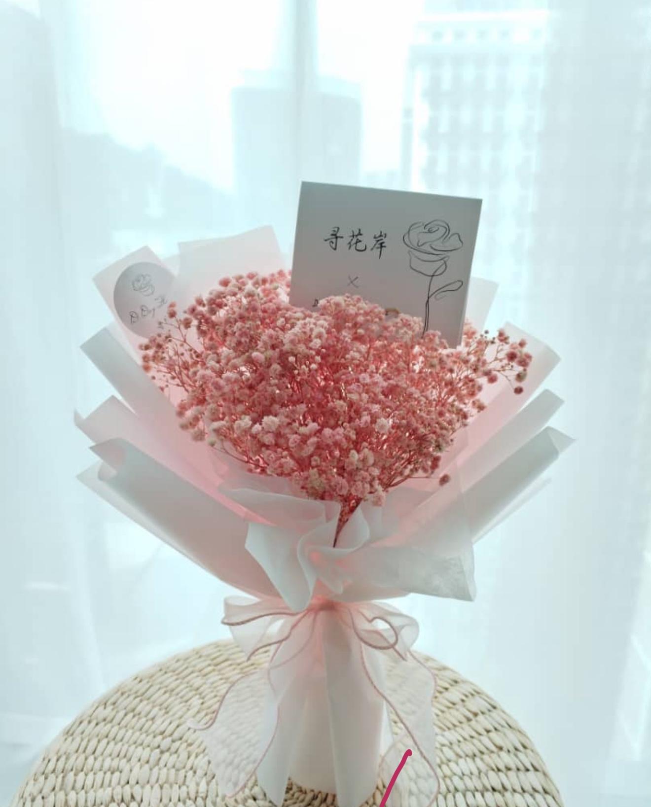 （B01）Preserve baby breath bouquet