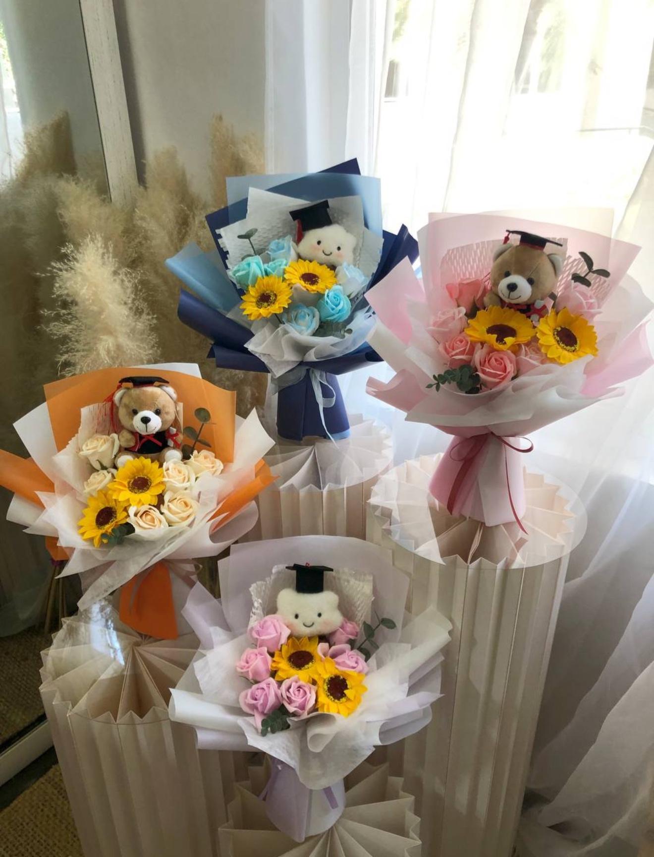 (G09) Soap flower graduation bouquet