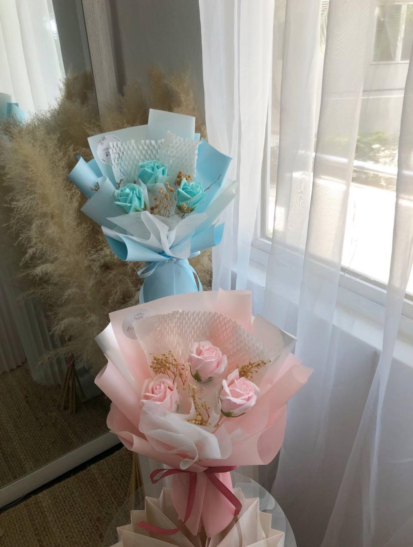 (S01) 3 stalks soap flower bouquet