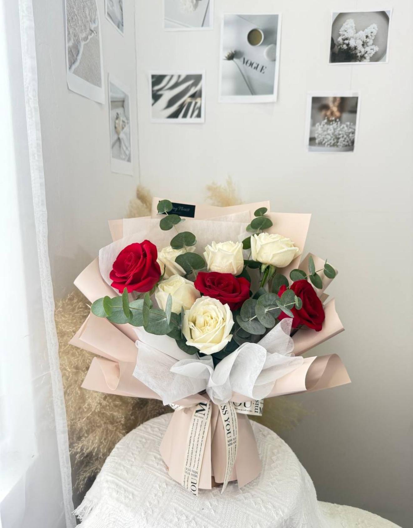 (F14)8stalks rose mix colour bouquet