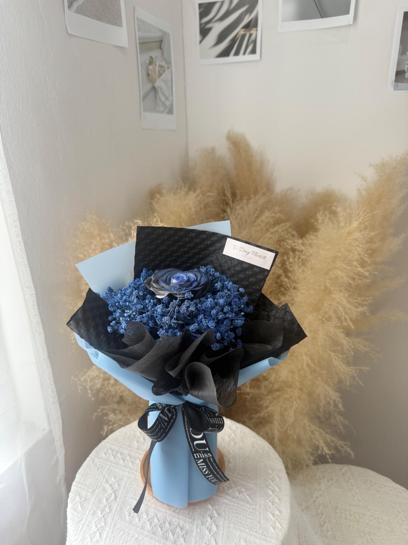 (S16) Blue soap flower bouquet