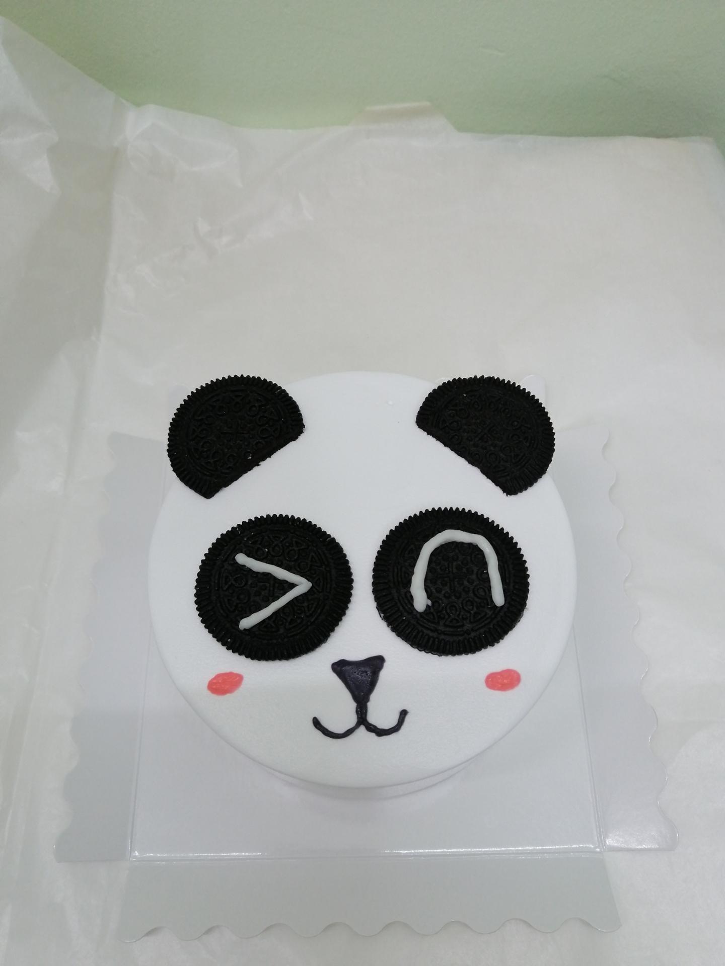Baby Panda Cake (5 inch)