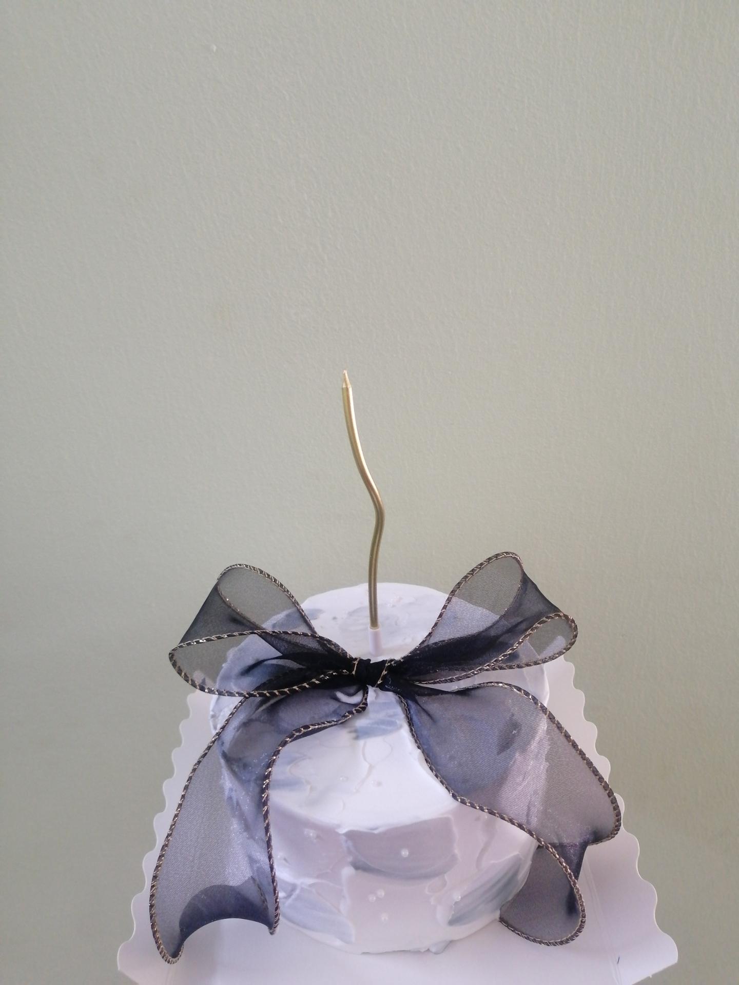 Black Bow Dream Cake (5 inch)