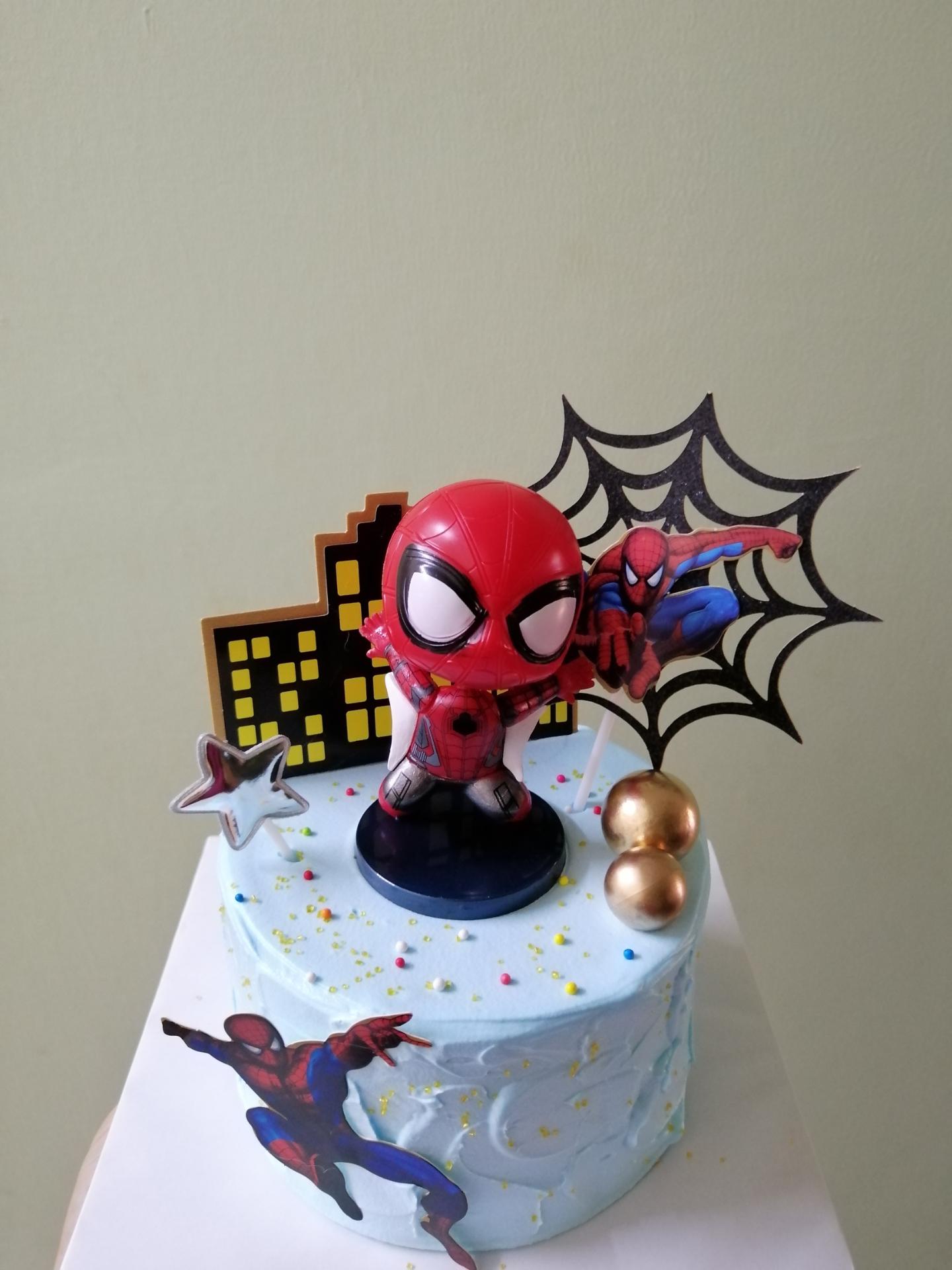 Spider-Man Cake (B)(5 inch)