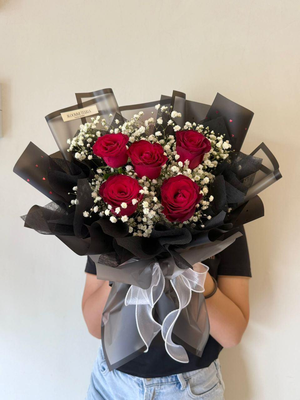 ROSE IN MY EYES - RED