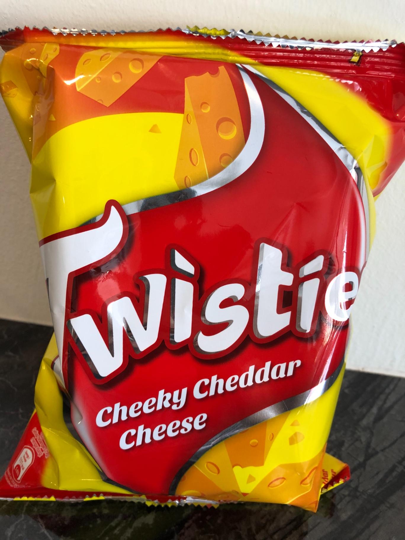 Twisters -60g cheeky cheddar cheese