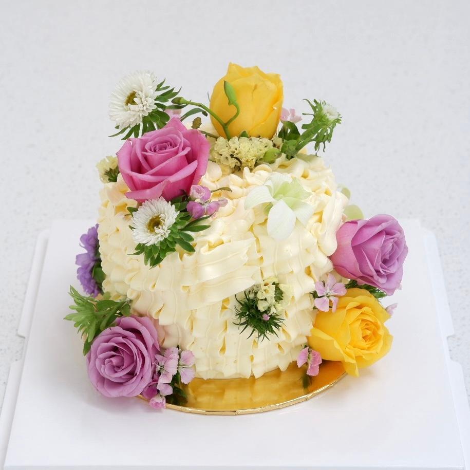 Fresh Flower Buttercream Cake